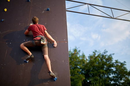 从而影响其 从而影响其